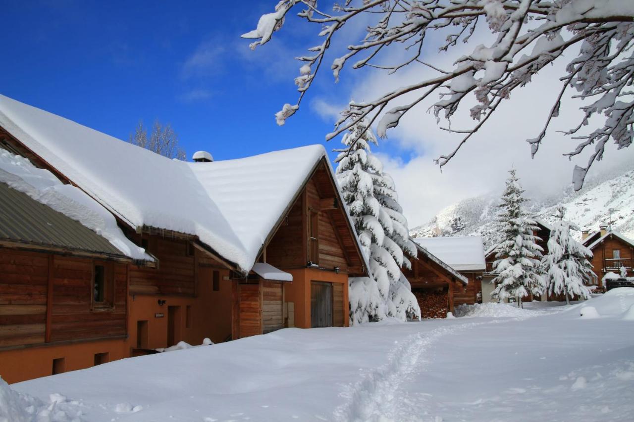 Le Gouroun Hameau Des Chazals Nevache Hautes Alpes Exteriér fotografie